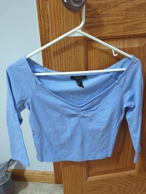 Forever 21 Light Blue Scoop Neck Long-Sleeve Crop Top with Ruching